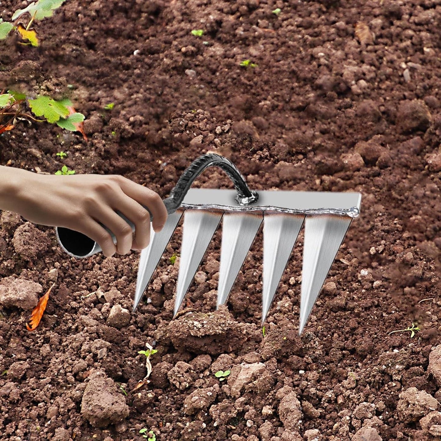 Pro-Grade Garden Weeding Tool with 5 Durable Steel Claws